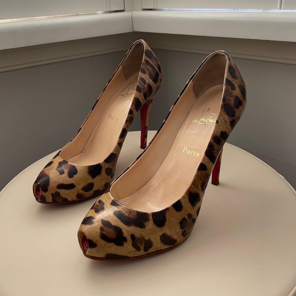 Christian Louboutin animal print pumps size 39